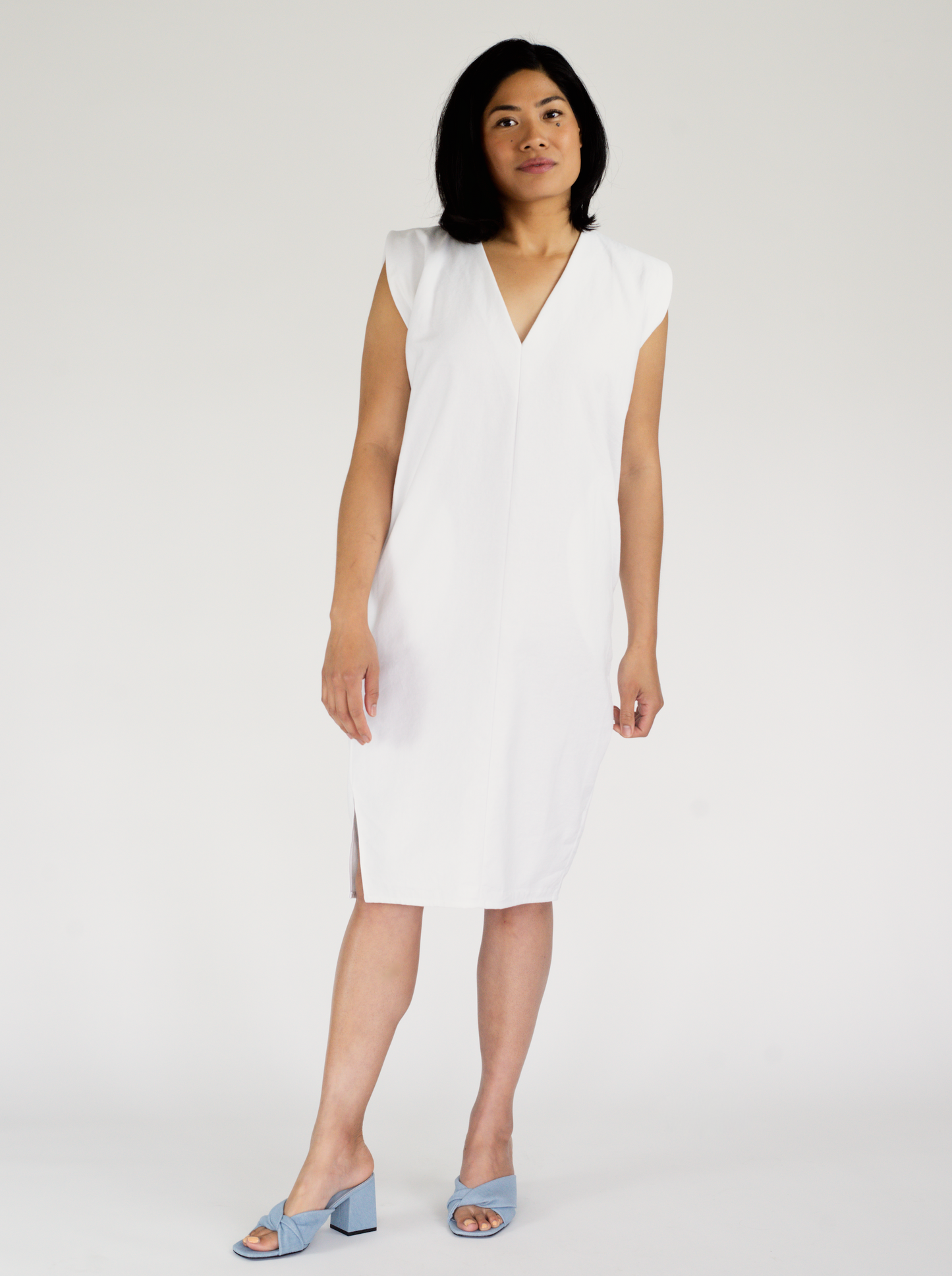 ANGL MIDI DRESS in white canvas