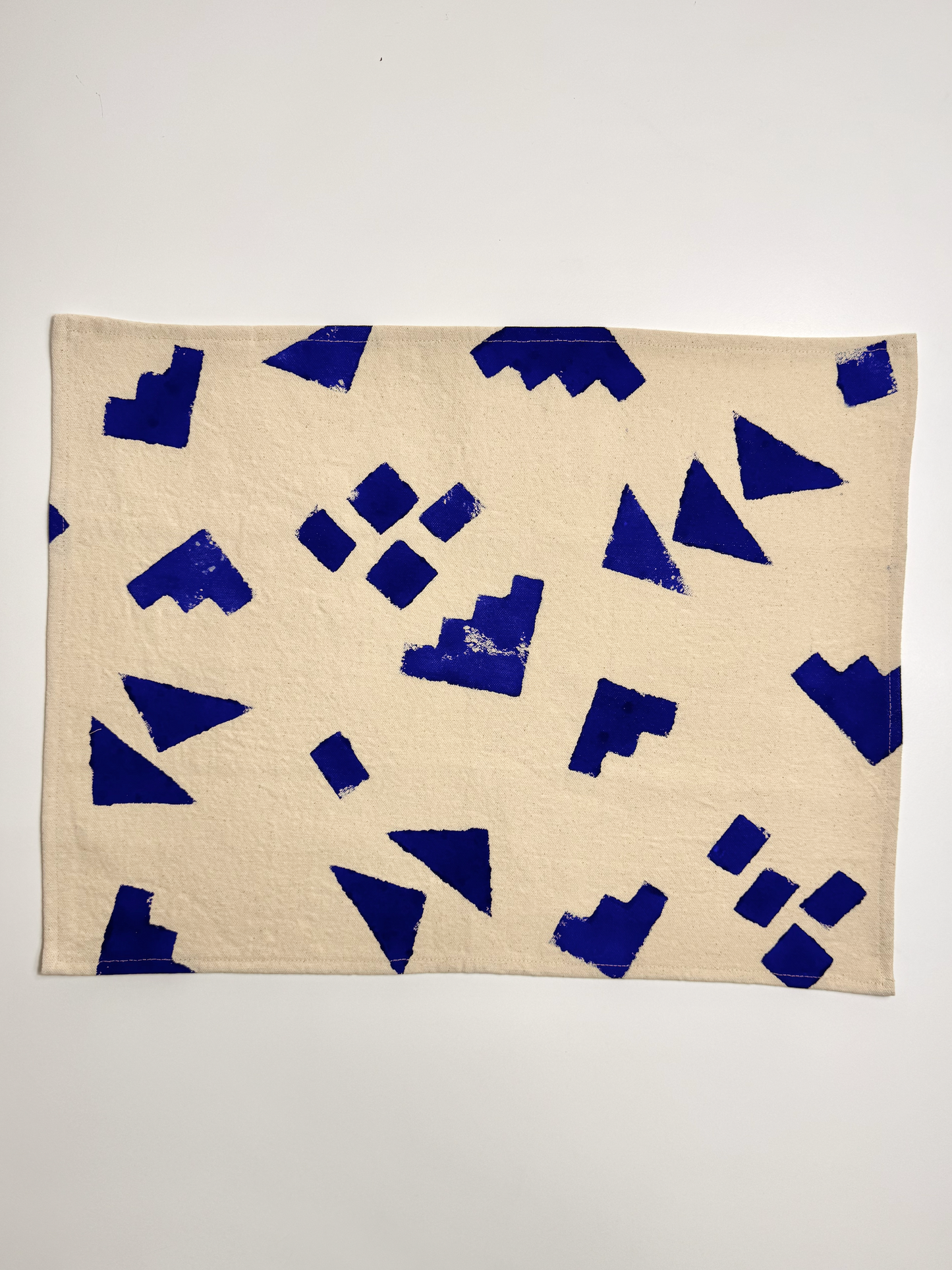 GEO NAPKIN + PLACEMAT in natural canvas