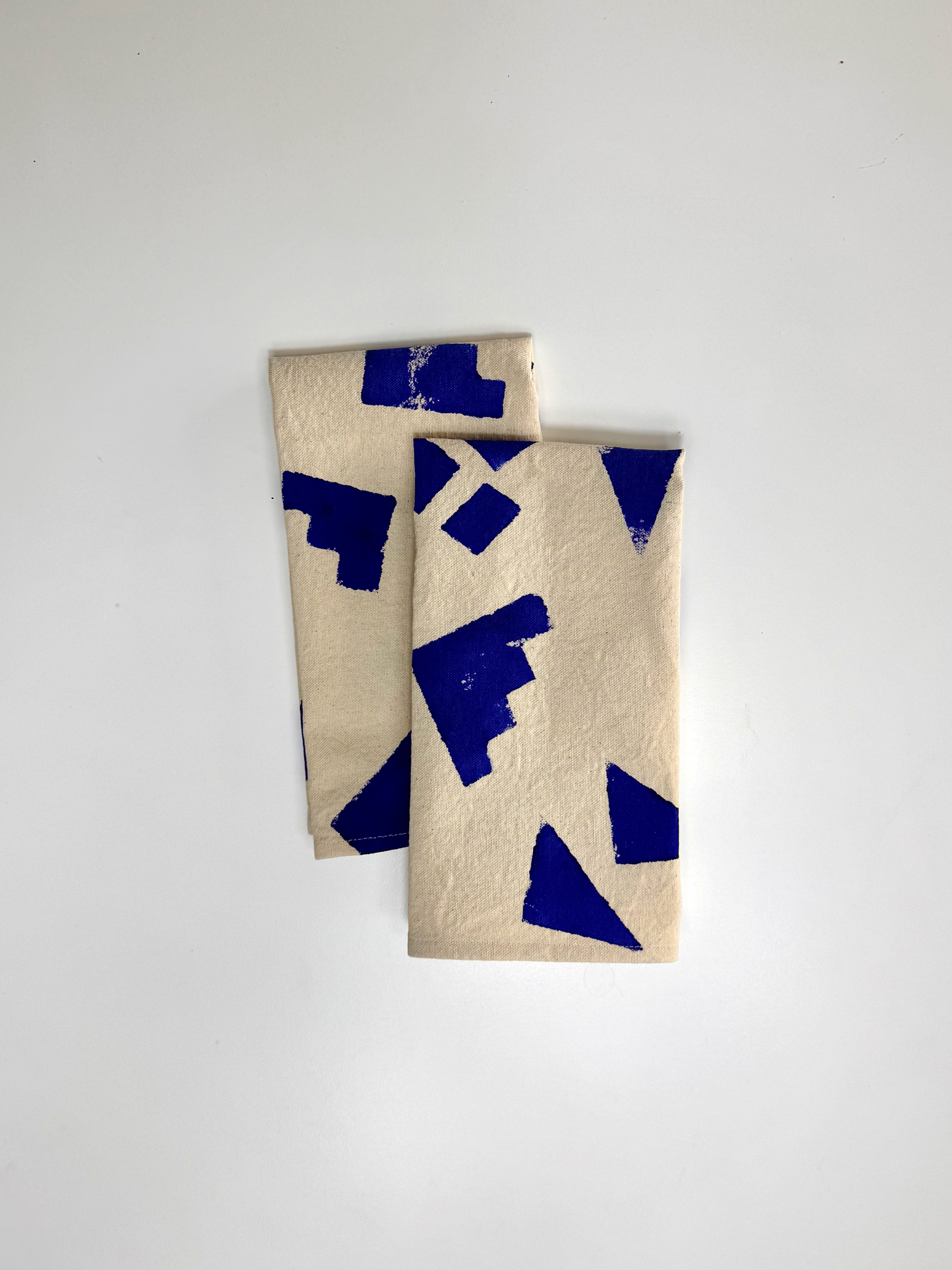 GEO NAPKIN + PLACEMAT in natural canvas