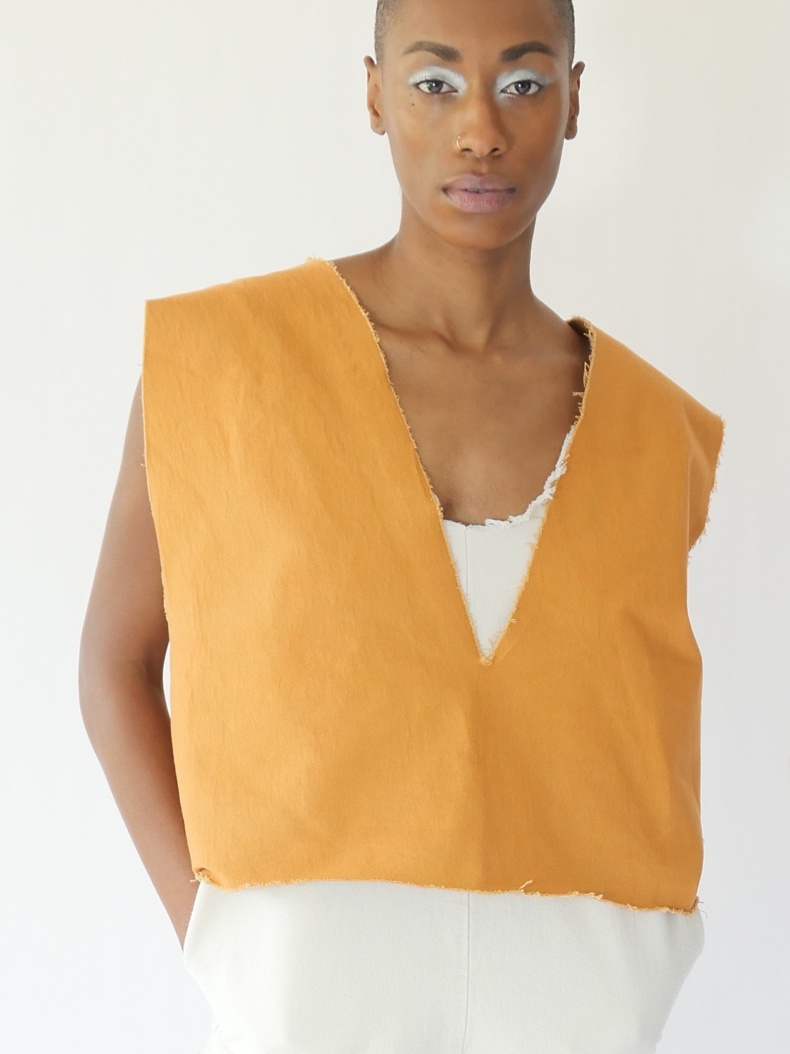 DISQ VEST in papaya
